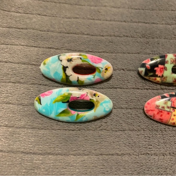 Printed Pins - Picture 4 of 5